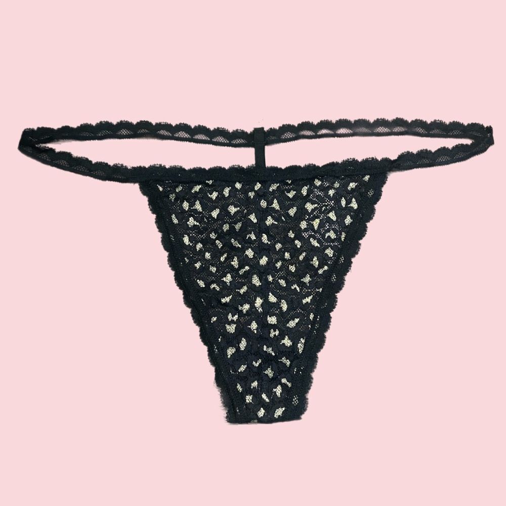 Victorias Secret Floral Lace V string panty black / gold Xlarge